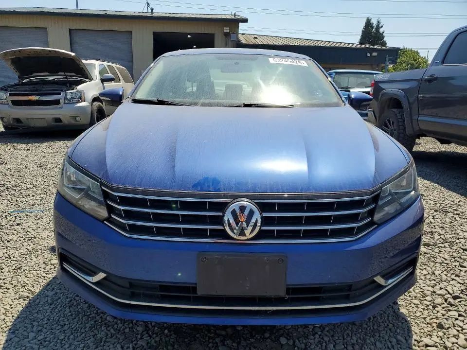 2017 VOLKSWAGEN PASSAT S  