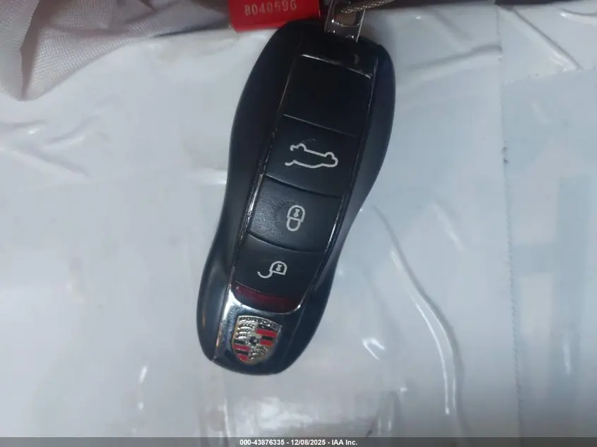 2014 PORSCHE CAYENNE PLATINUM EDITION