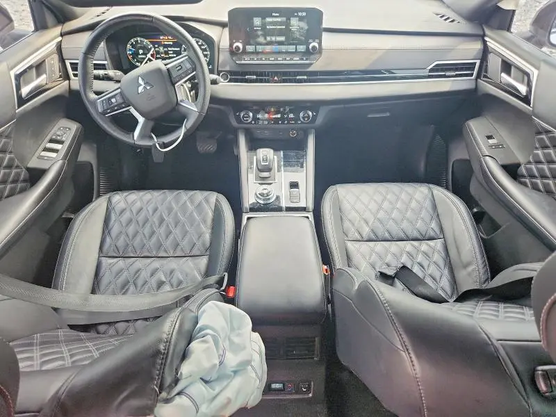 2023 MITSUBISHI OUTLANDER SEL  