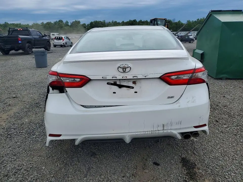 2018 TOYOTA CAMRY   