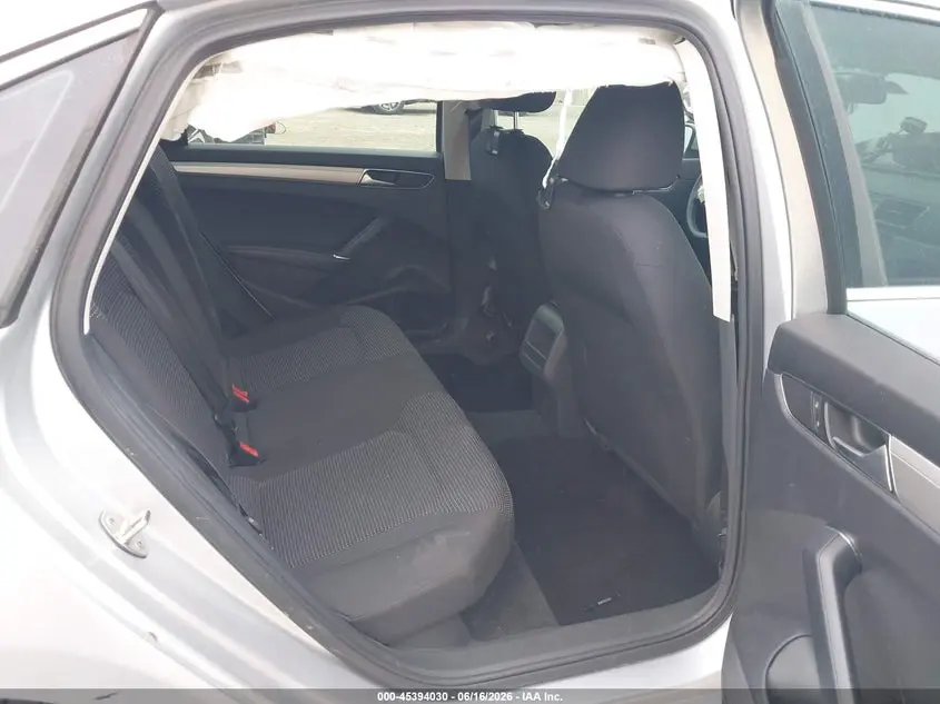 2016 VOLKSWAGEN PASSAT 1.8T S