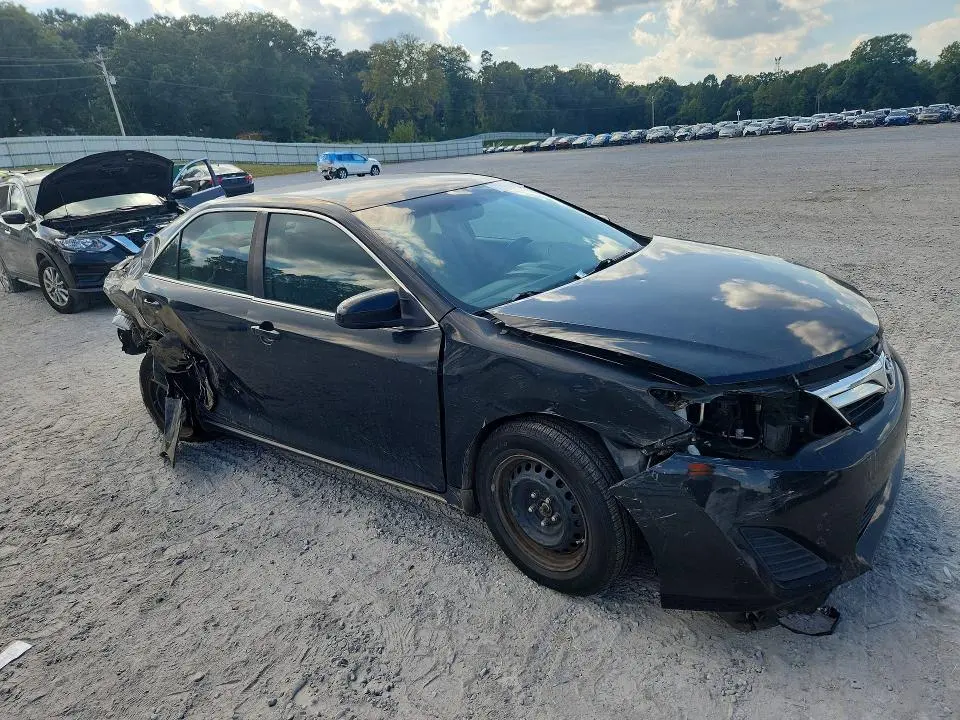 2012 TOYOTA CAMRY LE  
