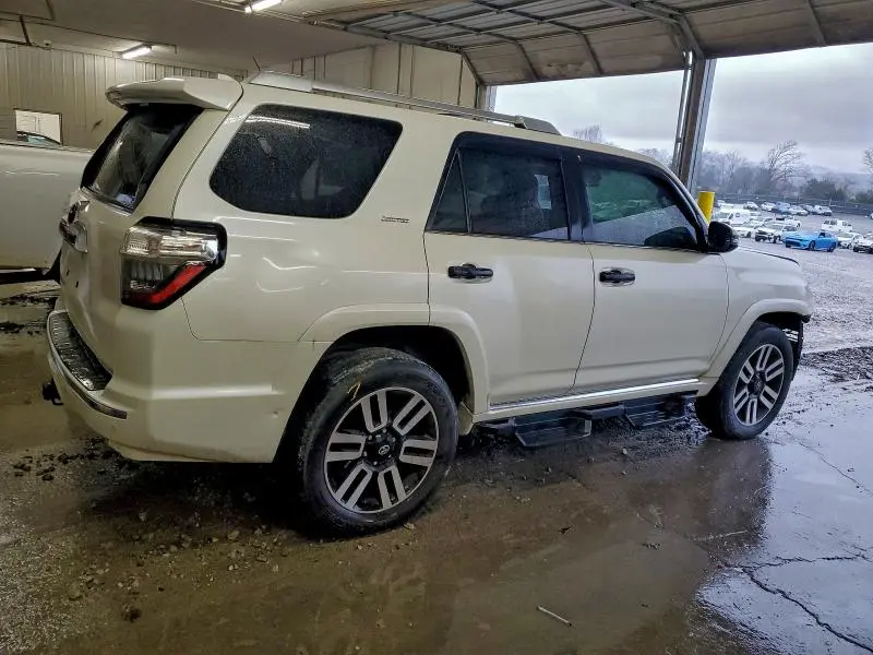 2017 TOYOTA 4RUNNER SR5/SR5 PREMIUM  