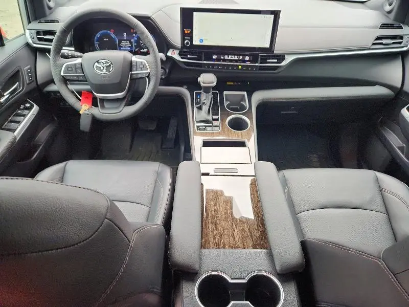 2025 TOYOTA SIENNA PLATINUM 7-PASSENGER  