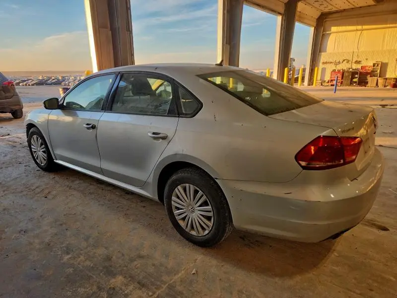 2014 VOLKSWAGEN PASSAT S  