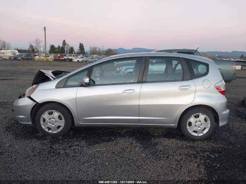 2013 HONDA FIT  