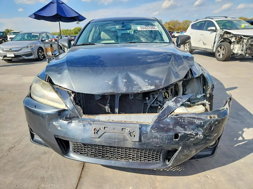 2011 LEXUS IS 350  