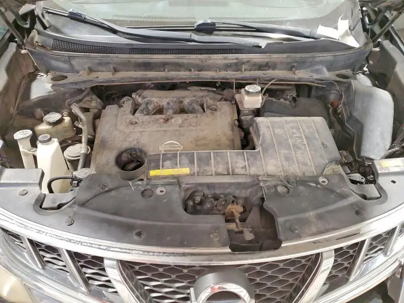 2011 NISSAN MURANO S  