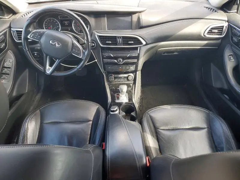 2017 INFINITI QX30 PREMIUM  