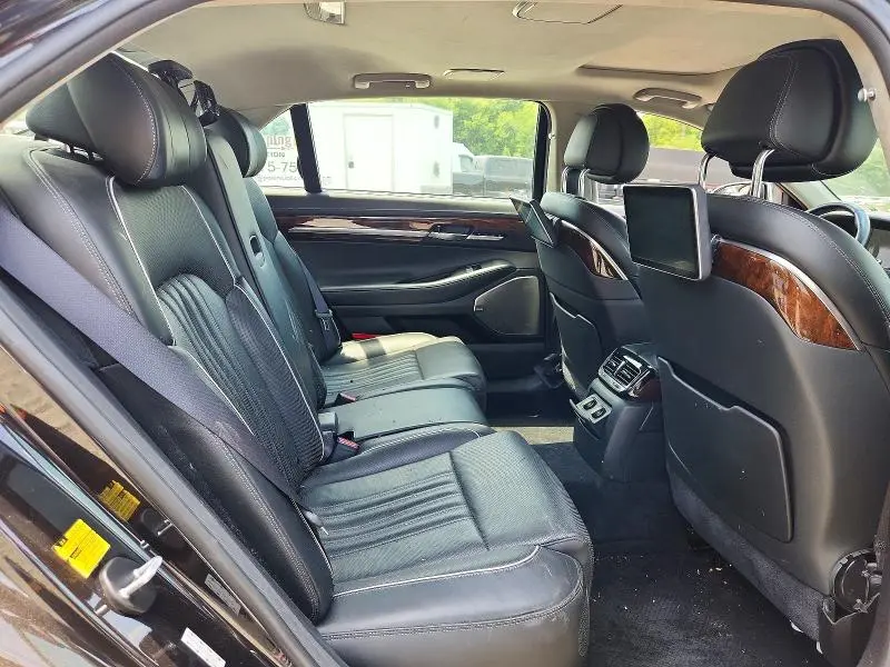 2018 GENESIS G90 ULTIMATE  
