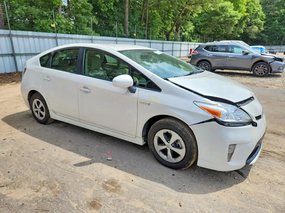 2013 TOYOTA PRIUS THREE  
