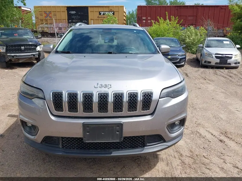 2019 JEEP CHEROKEE LATITUDE 4X4