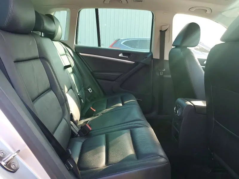 2012 VOLKSWAGEN TIGUAN S  
