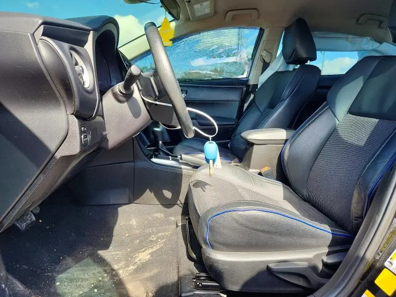 2019 TOYOTA COROLLA SE  