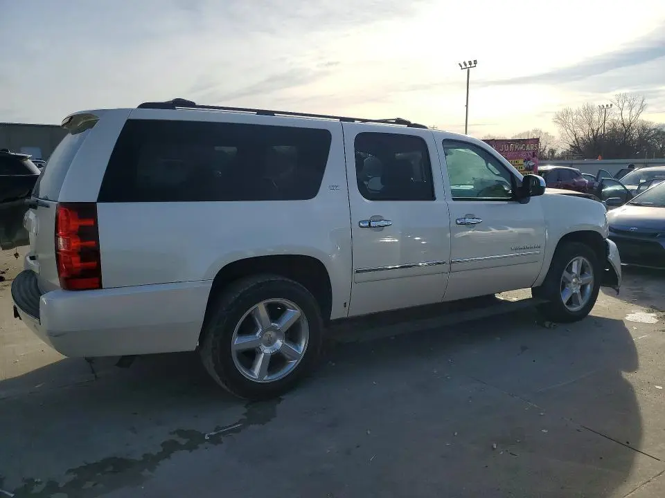 2013 CHEVROLET SUBURBAN K1500 LTZ  