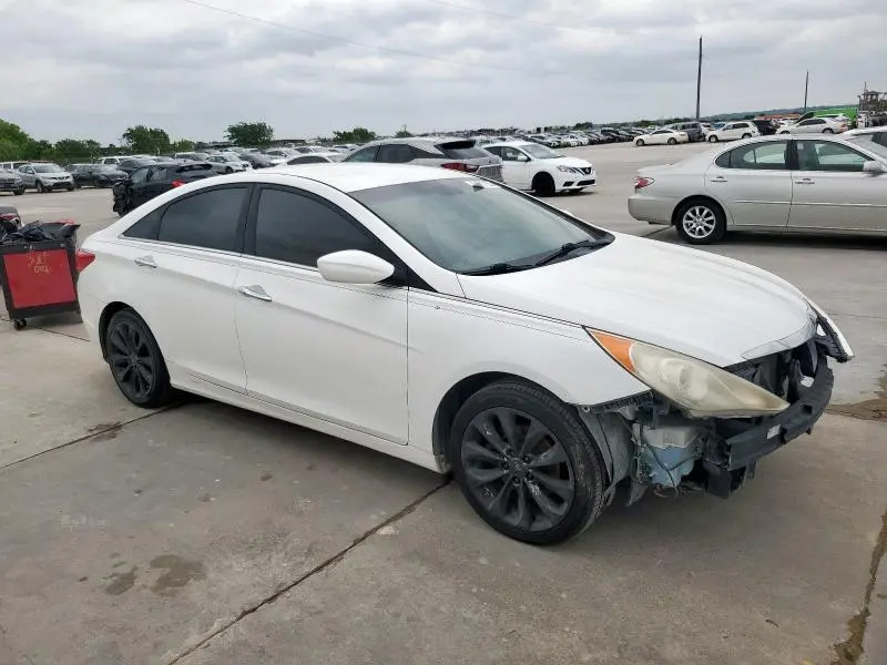 2011 HYUNDAI SONATA SE
