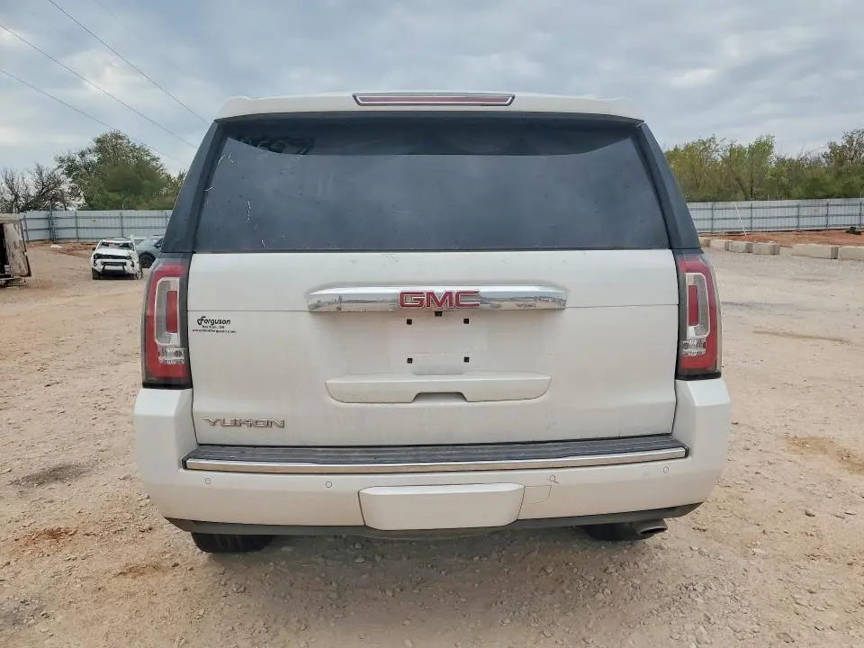 2017 GMC YUKON DENALI  