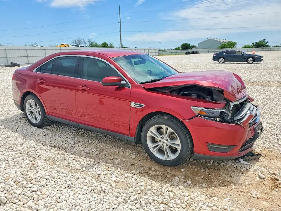 2015 FORD TAURUS SEL  