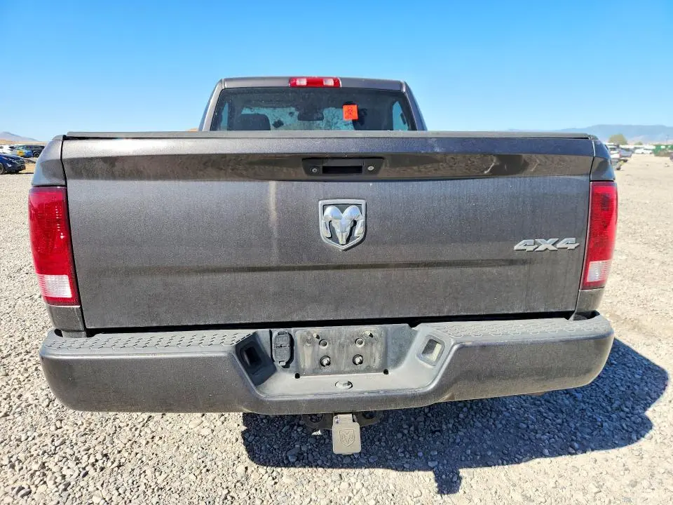 2015 RAM 1500 ST  