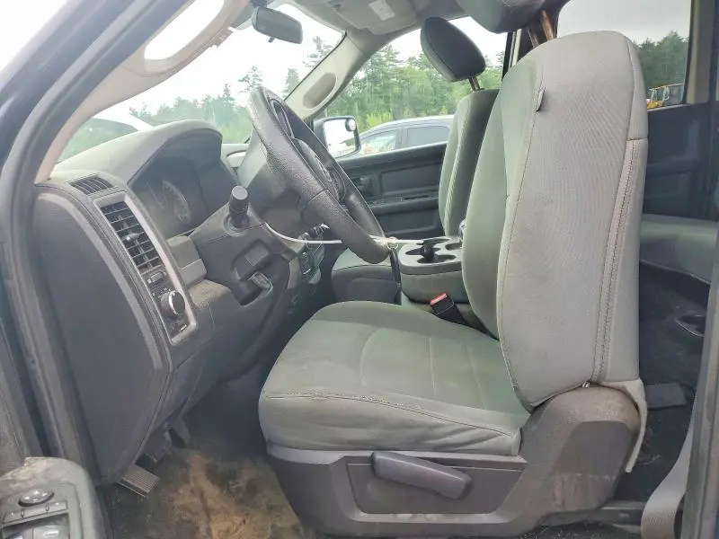 2015 RAM 1500 ST  