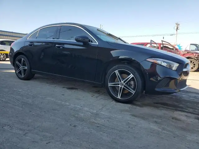 2019 MERCEDES-BENZ A 220  