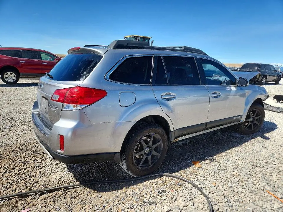 2011 SUBARU OUTBACK 2.5I PREMIUM  