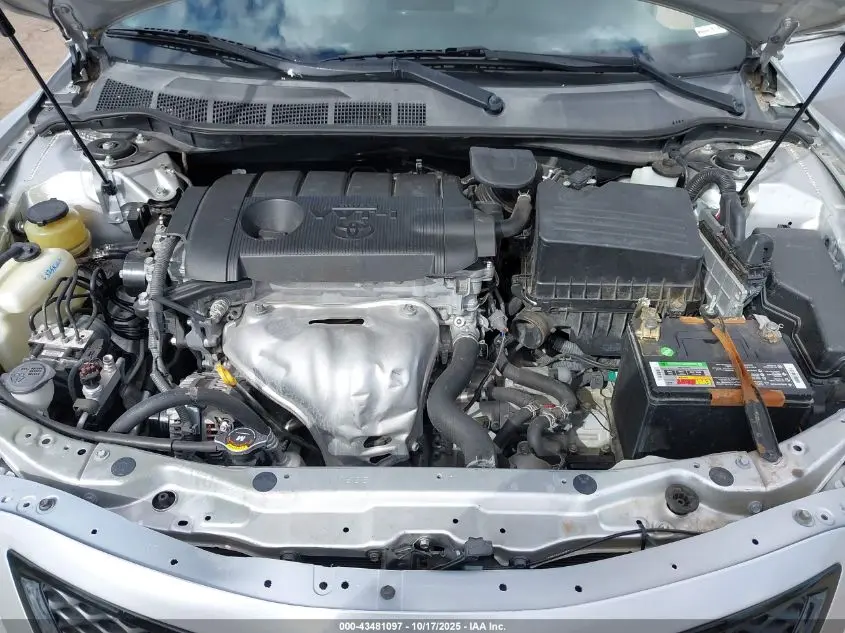 2011 TOYOTA CAMRY SE