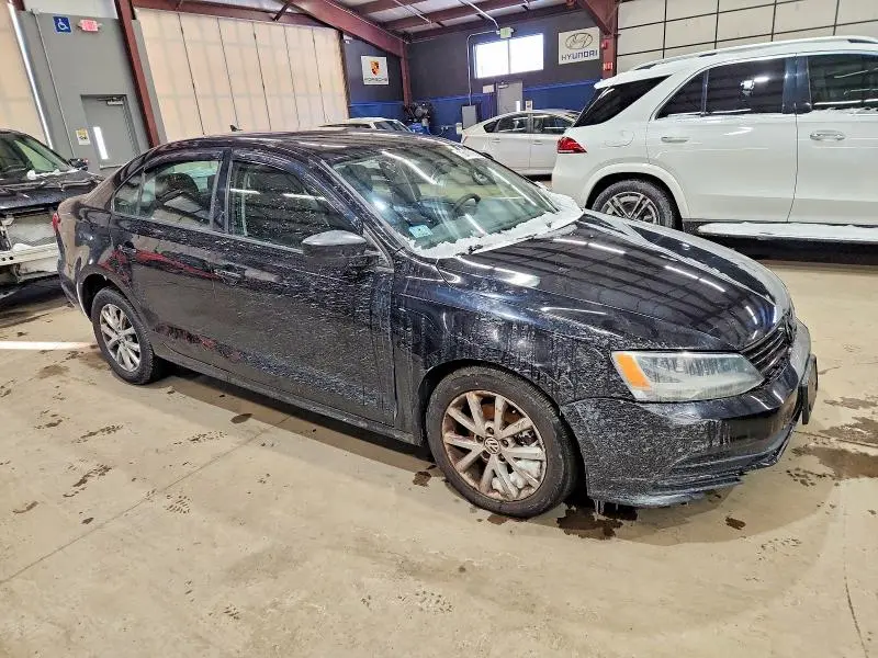 2015 VOLKSWAGEN JETTA SE  