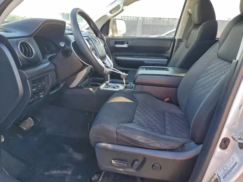 2019 TOYOTA TUNDRA CREWMAX SR5  