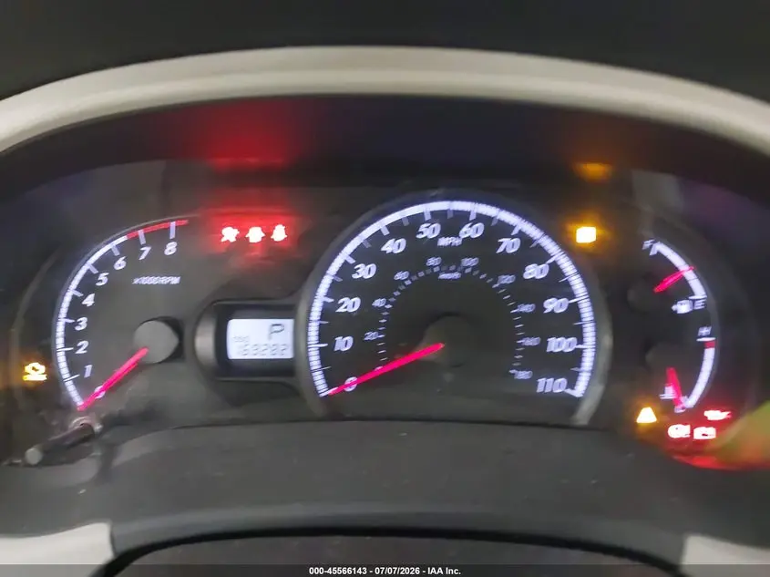 2011 TOYOTA SIENNA LE V6