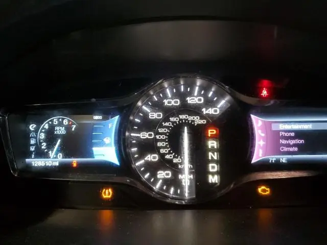 2011 LINCOLN MKX   