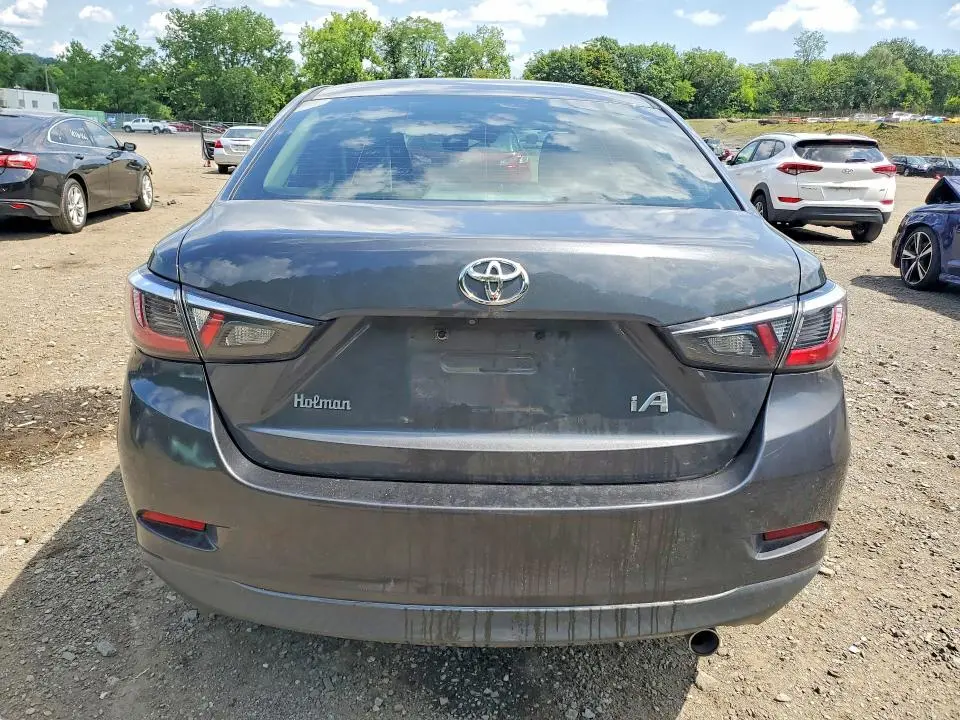 2017 TOYOTA YARIS   
