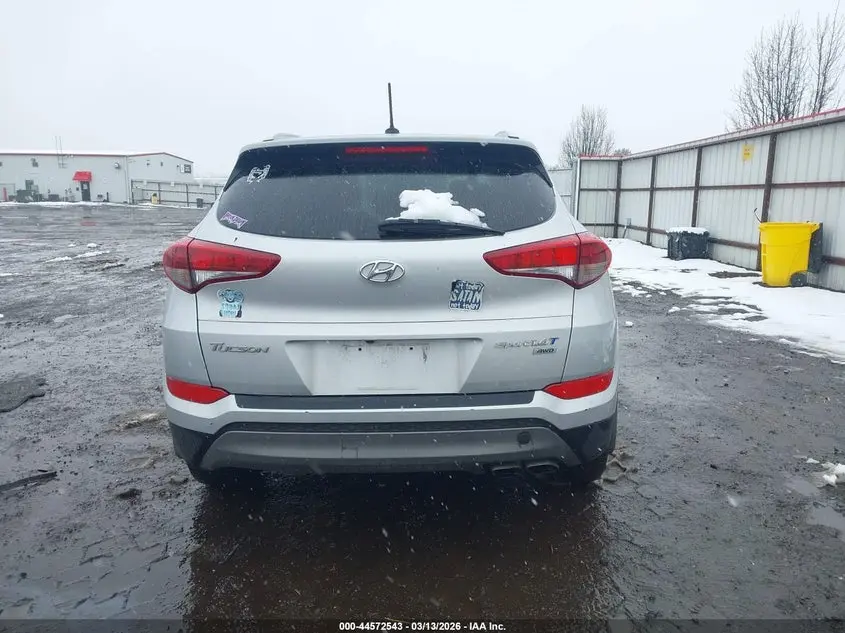 2016 HYUNDAI TUCSON SPORT