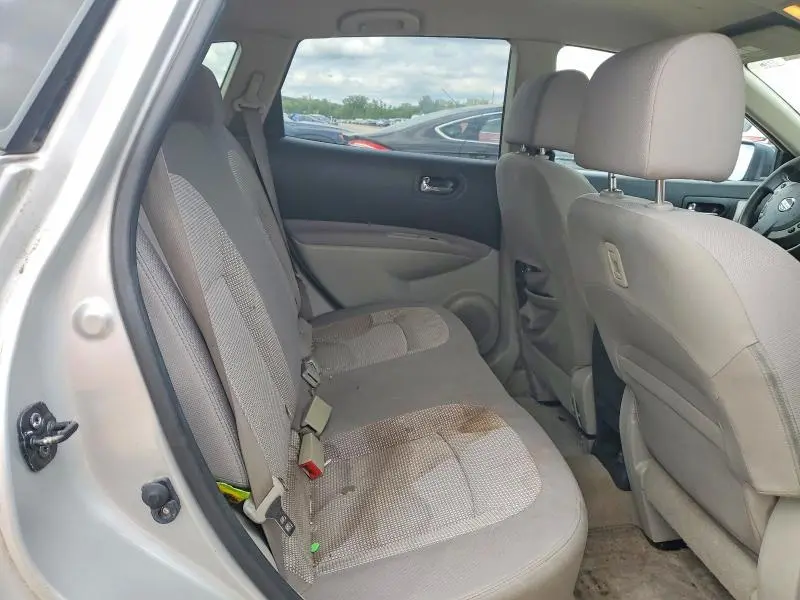2013 NISSAN ROGUE S  