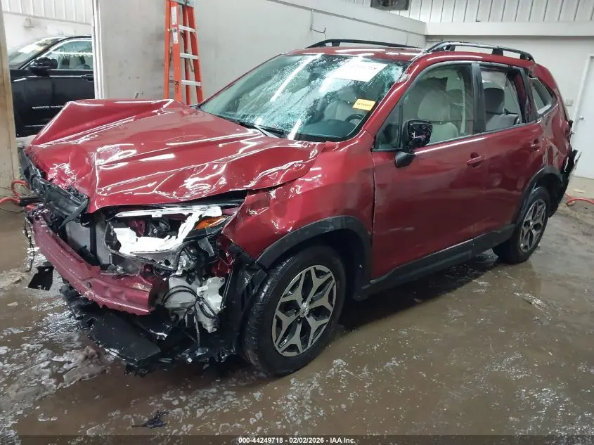 2022 SUBARU FORESTER PREMIUM