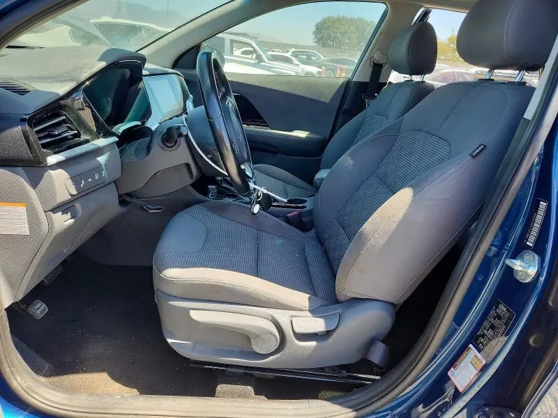2022 KIA NIRO LXS  