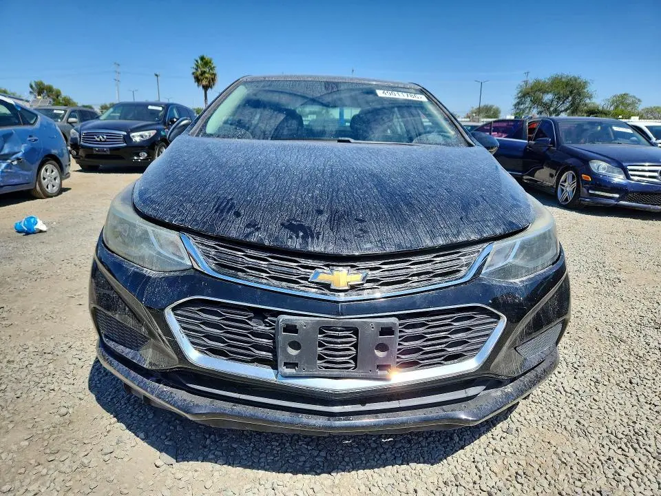 2017 CHEVROLET CRUZE LT  