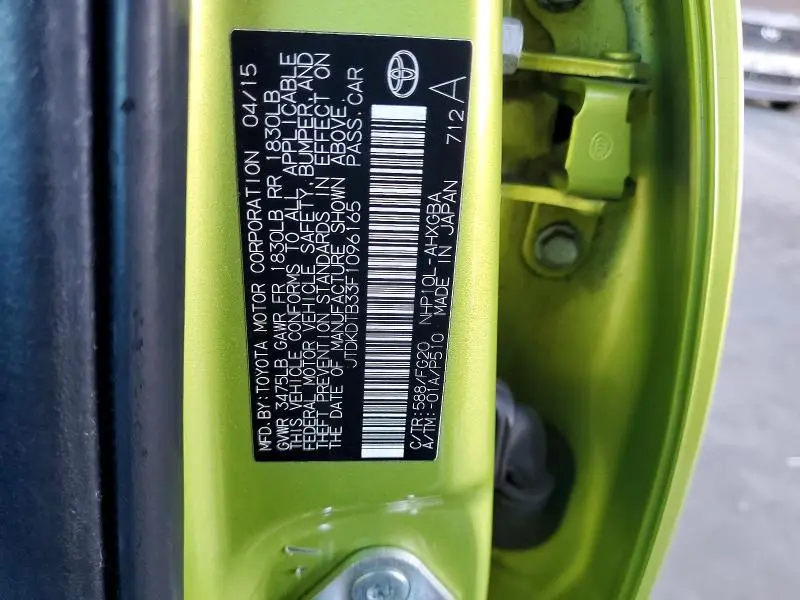 2015 TOYOTA PRIUS C THREE  