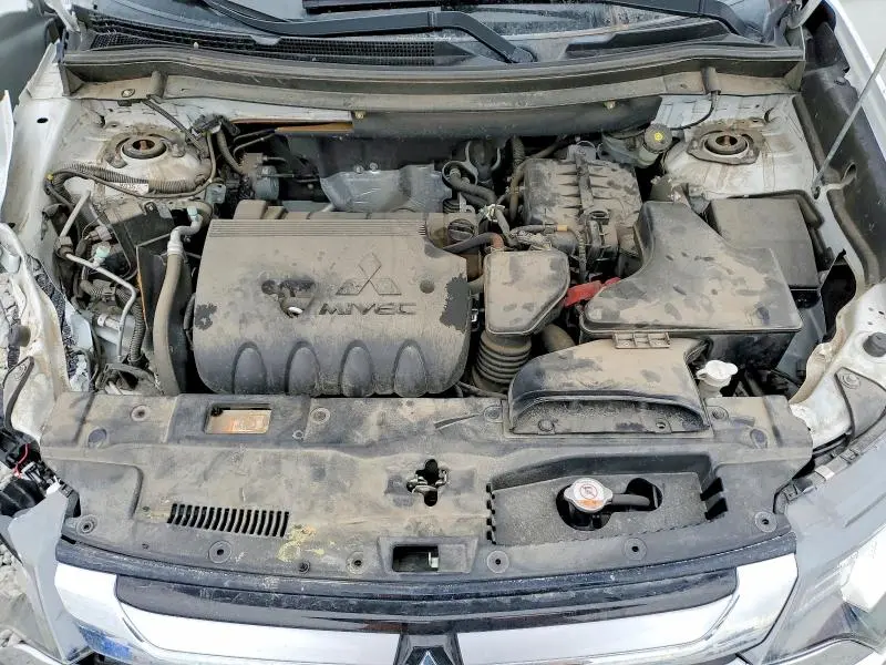 2017 MITSUBISHI OUTLANDER SE  