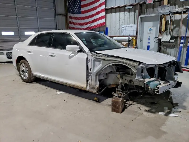 2015 CHRYSLER 300 LIMITED  