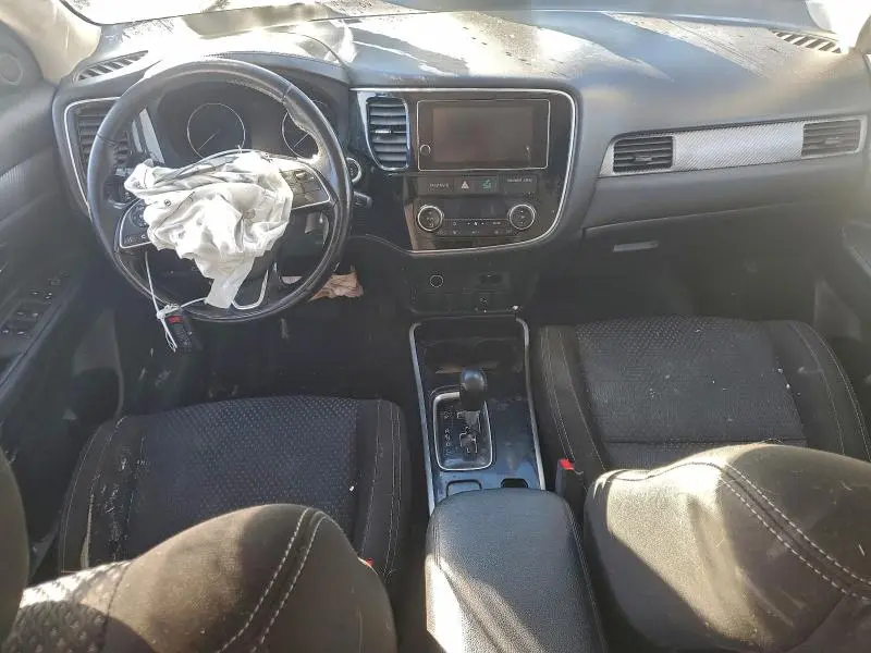 2017 MITSUBISHI OUTLANDER SE  