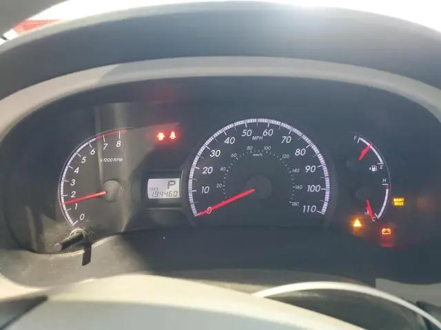 2011 TOYOTA SIENNA LE  