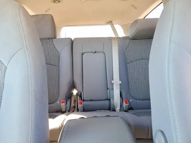 2014 CHEVROLET TRAVERSE LS  