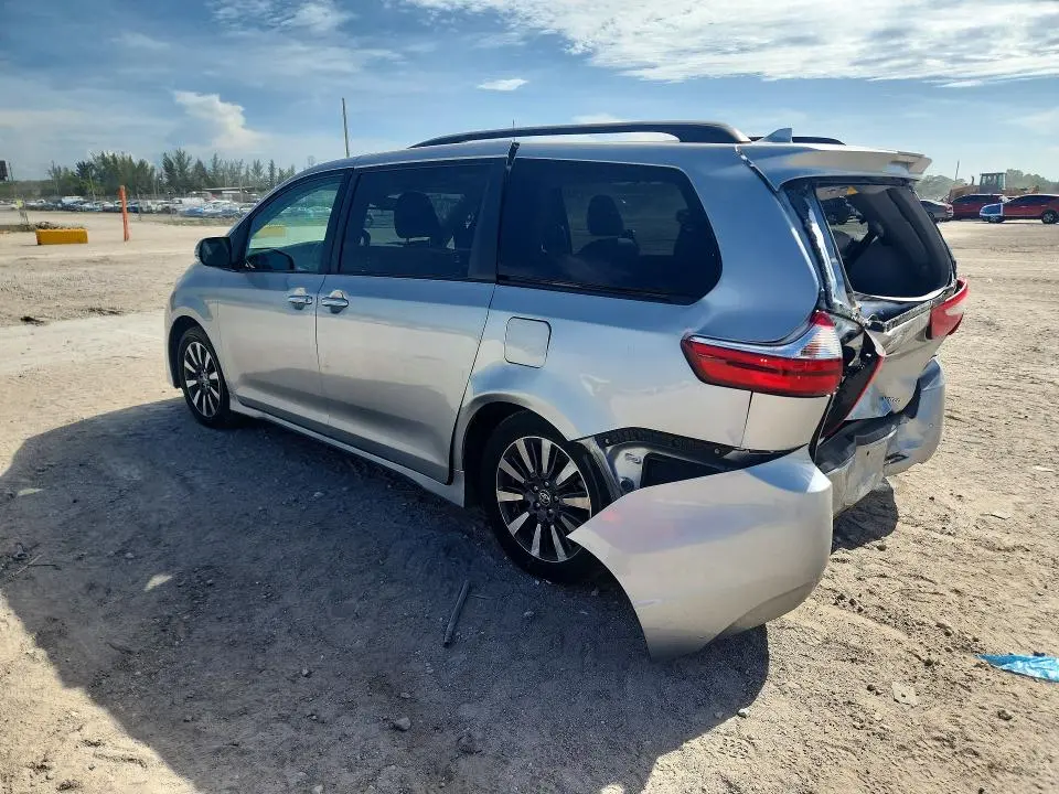2019 TOYOTA SIENNA LIMITED 7-PASSENGER  