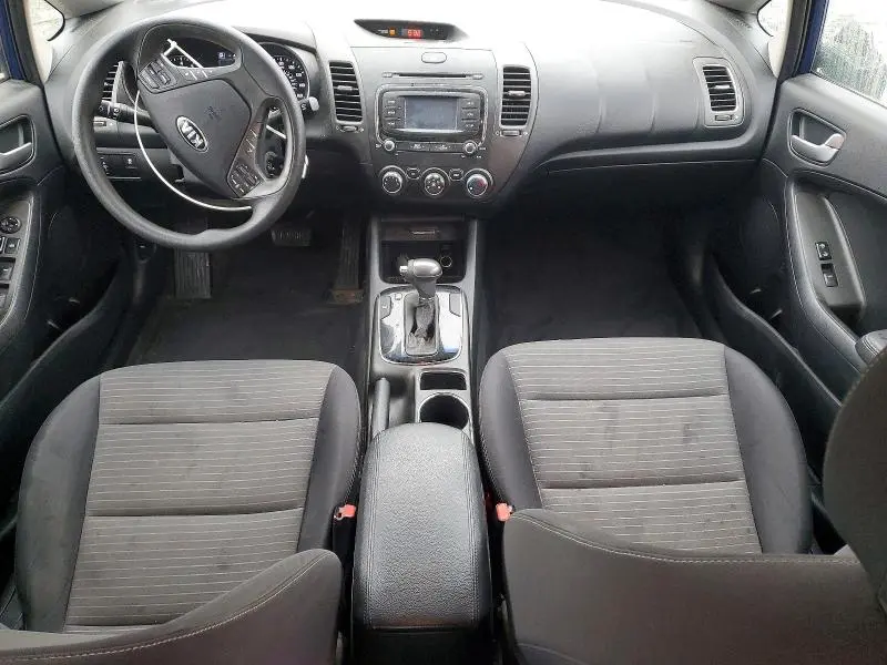 2017 KIA FORTE LX  