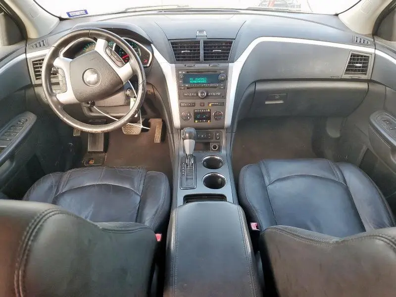 2010 CHEVROLET TRAVERSE LT  