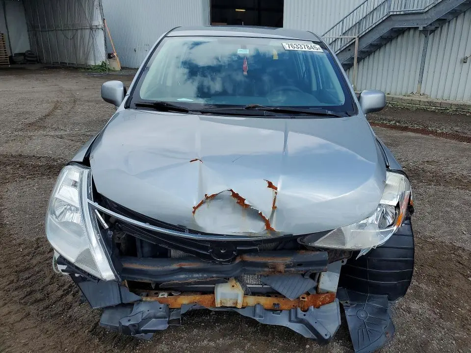 2010 NISSAN VERSA   