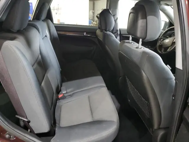 2012 KIA SORENTO BASE  
