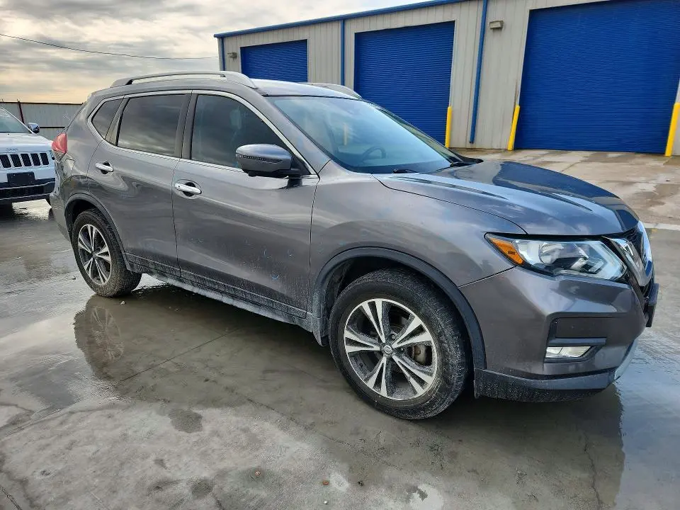 2019 NISSAN ROGUE SV  