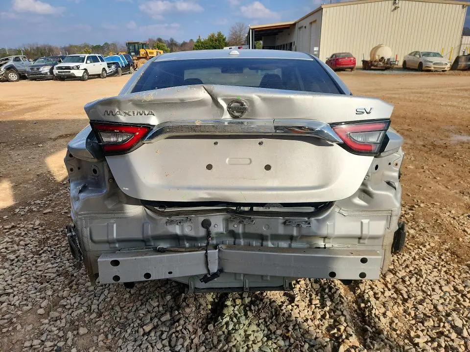 2021 NISSAN MAXIMA SV  